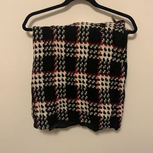 Skirt, fits like a small